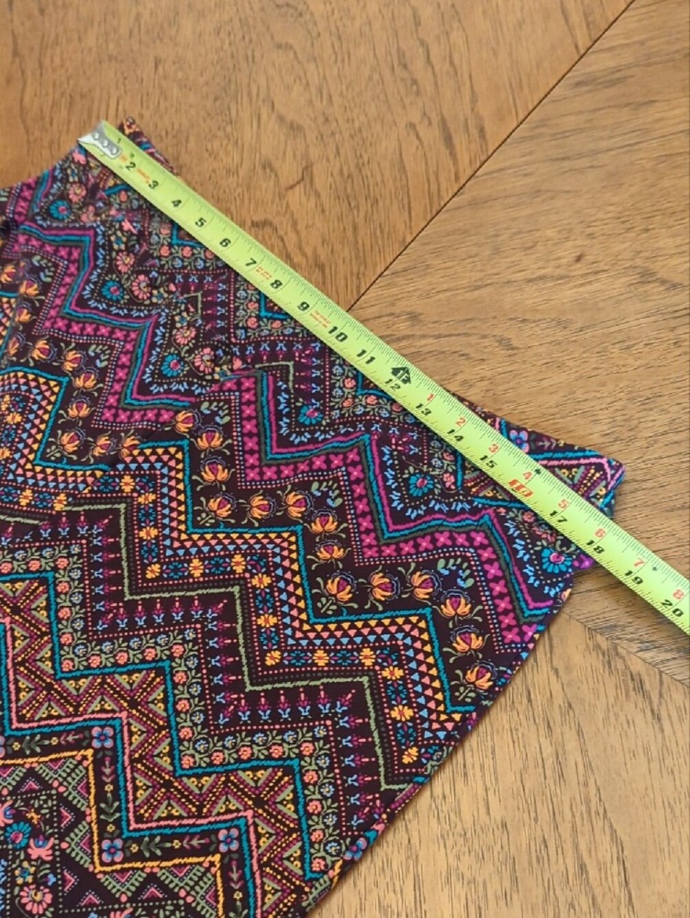 Terra & Sky Multicolor Geometric Print Leggings 1X - Picture 3 of 5